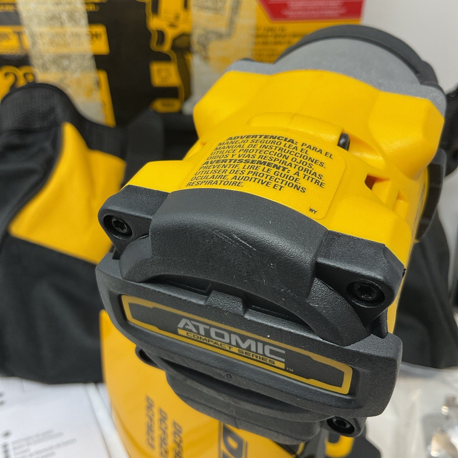 Dewalt 20V Atomic 1/2” Compact Impact Wrench Kit w/ 5ah Battery DCF921P1 gallery