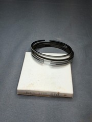 NOS Briggs & Stratton STD Ring Set For 5HP Engines