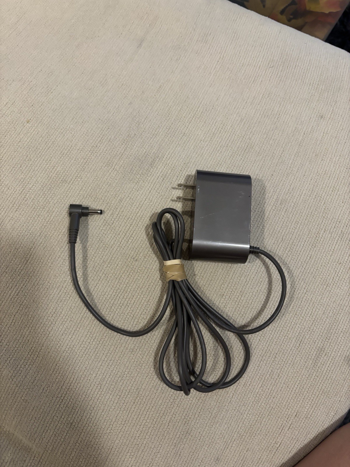 Dyson Class 2 Battery Charger Model 217160-02 Genuine Dyson gallery