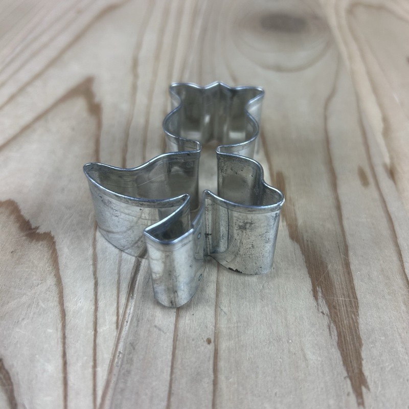 Tulip Flower Cookie Cutter Stainless Steel 3x2 Inch gallery